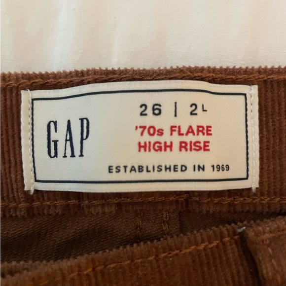 EUC Gap 70s high rise flare brown cords size 26L - Picture 10 of 11